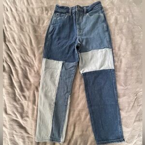 Hollister women’s size 3S patchwork ultra high-rise mom jean